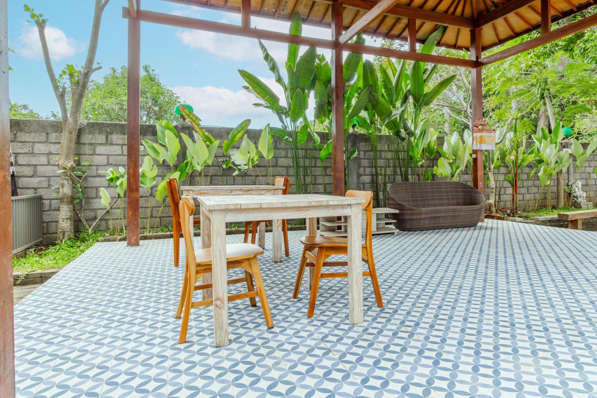 Capital O 93944 Geweka Homestay Jimbaran Exterior foto